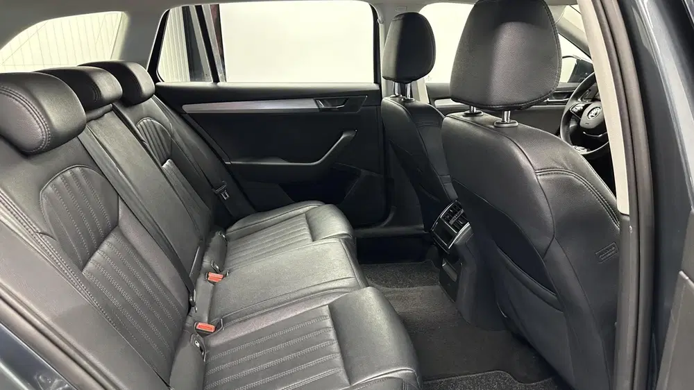 Skoda Superb 1.5 TSI ACT Business Edition ACC-LEER-NAV uit 2021, foto 13