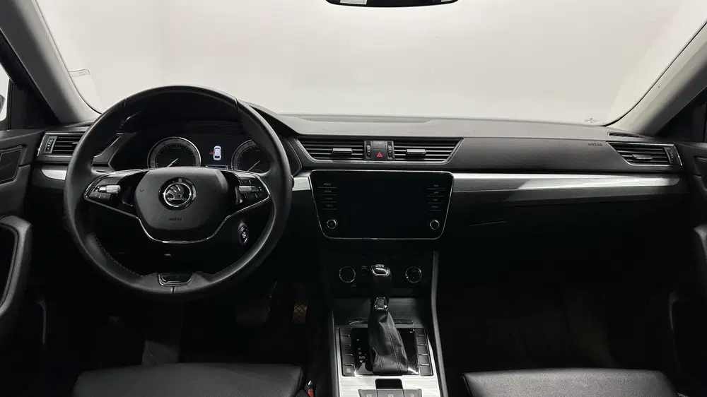 Skoda Superb 1.5 TSI ACT Business Edition ACC-LEER-NAV uit 2021, foto 2