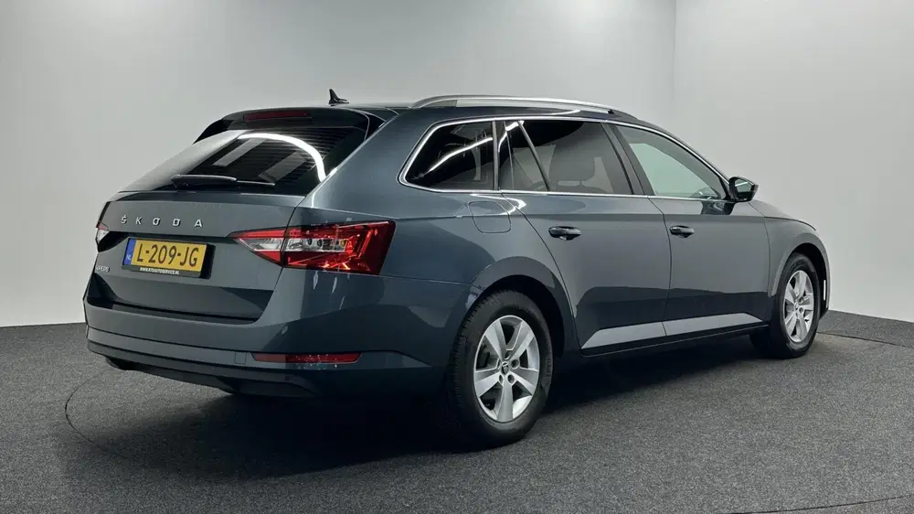 Skoda Superb 1.5 TSI ACT Business Edition ACC-LEER-NAV uit 2021, foto 5