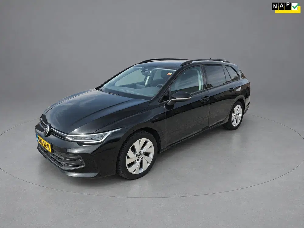 Volkswagen Golf 1.5 TSI Life Business uit 2024