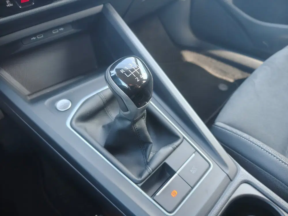 Volkswagen Golf 1.5 TSI Life Business uit 2024, foto 15