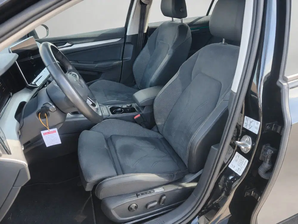 Volkswagen Golf 1.5 TSI Life Business uit 2024, foto 7
