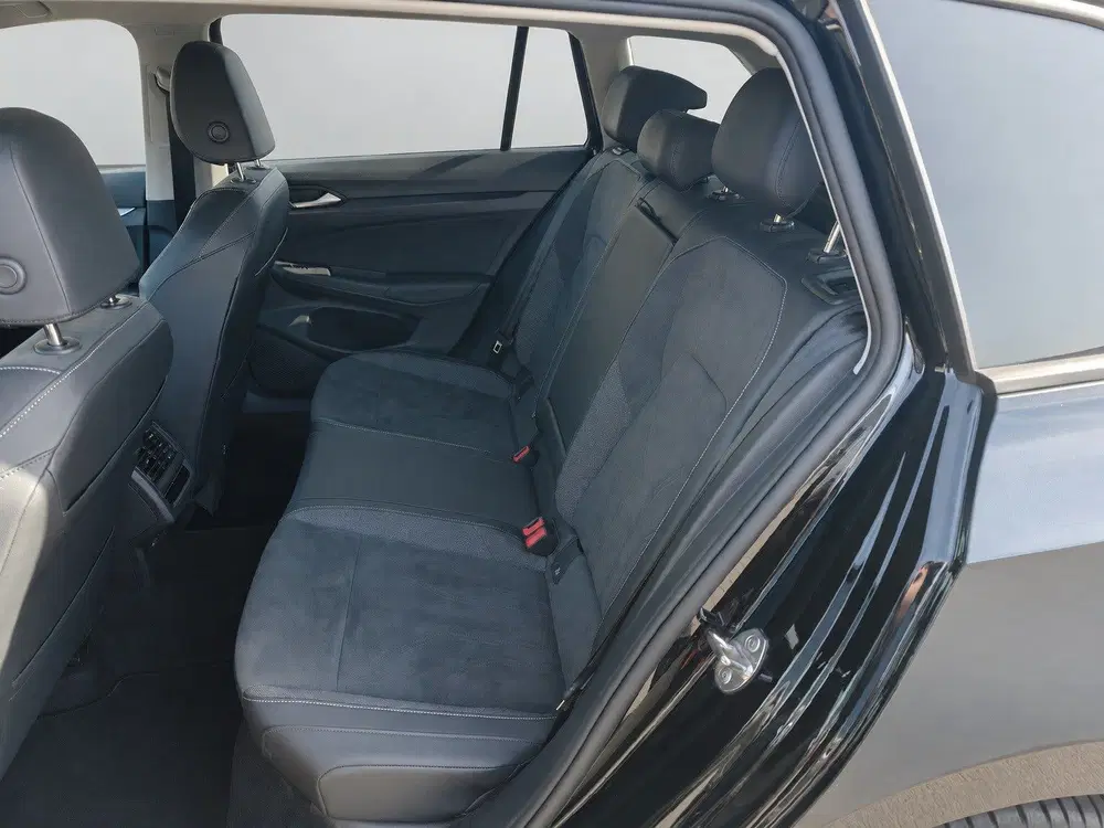 Volkswagen Golf 1.5 TSI Life Business uit 2024, foto 8