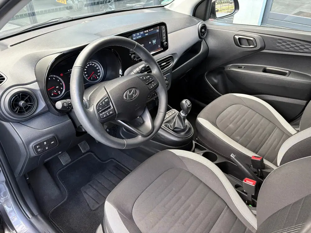 Hyundai i10 1.0 Comfort 5-zits LMV NAVI ACHTERUITRIJCA uit 2020, foto 11
