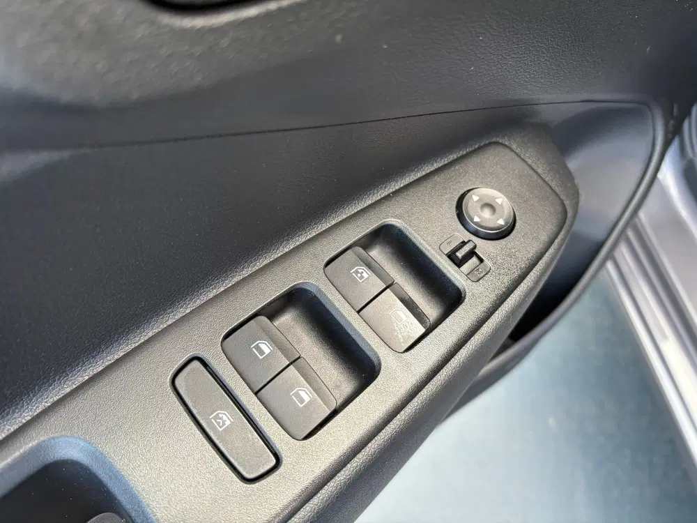 Hyundai i10 1.0 Comfort 5-zits LMV NAVI ACHTERUITRIJCA uit 2020, foto 12
