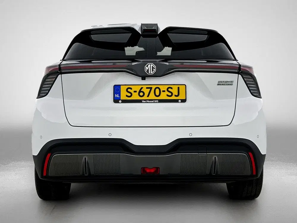 MG MG4 Long Range Luxury 64 kWh uit 2023, foto 3