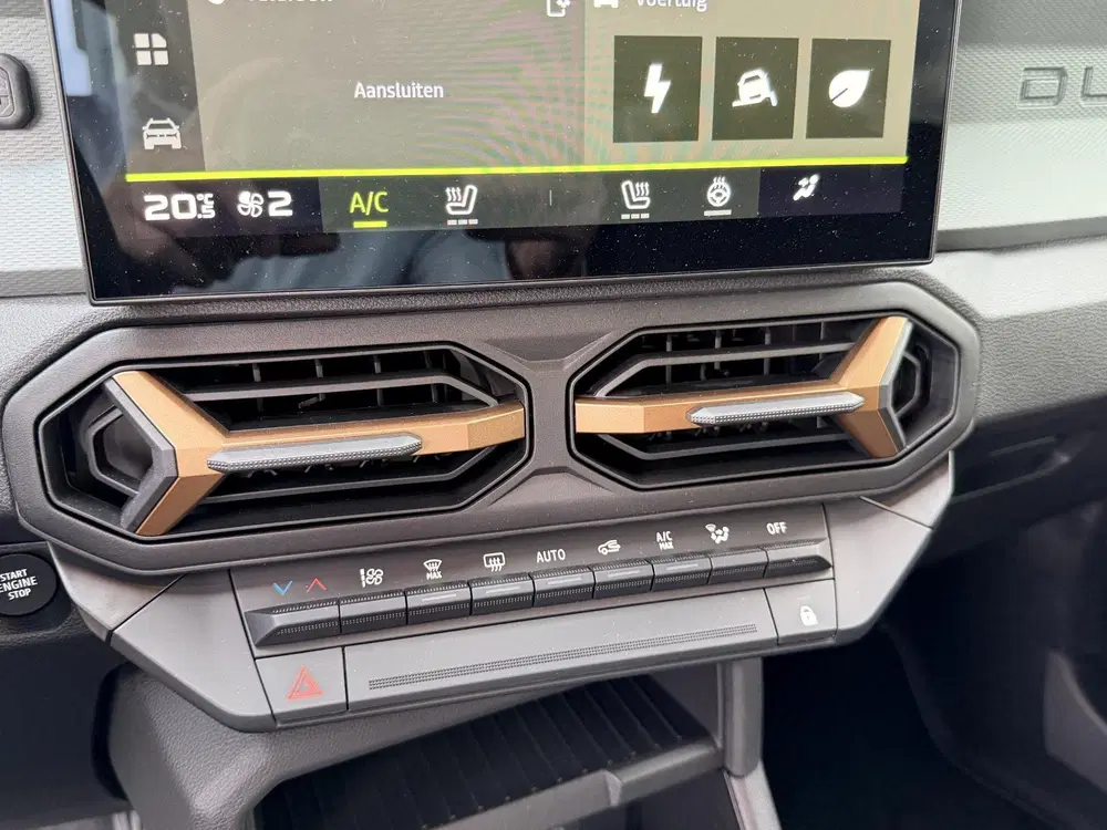 Dacia Duster 1.6 Hybrid 140 Journey uit 2026, foto 11