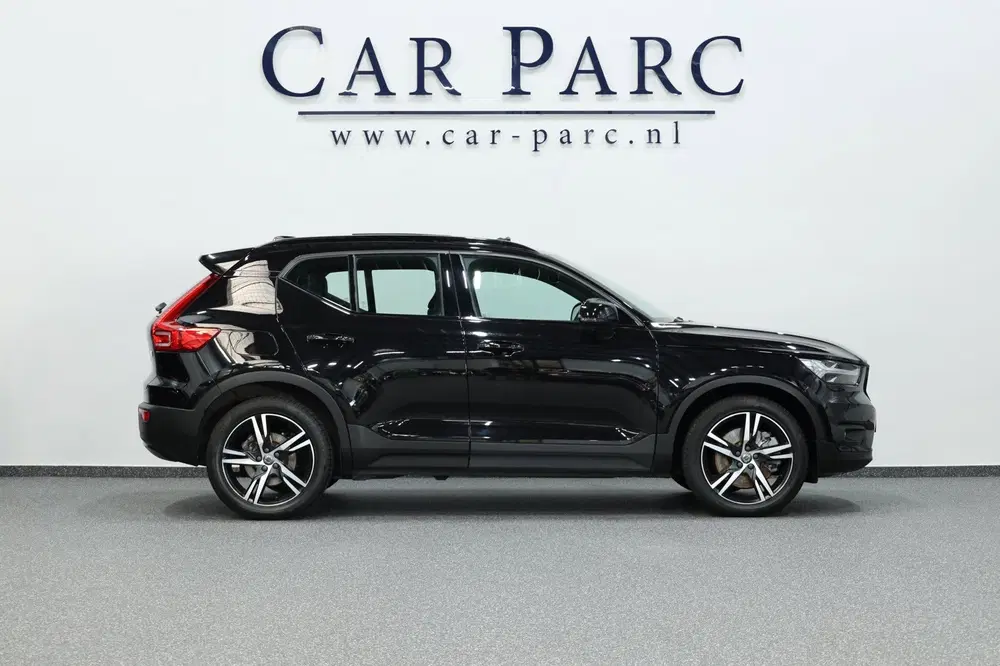 Volvo XC40 1.5 T5 Recharge R-line LED uit 2020, foto 4
