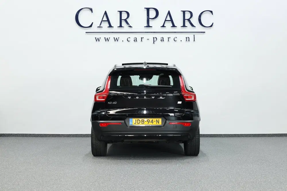 Volvo XC40 1.5 T5 Recharge R-line LED uit 2020, foto 5