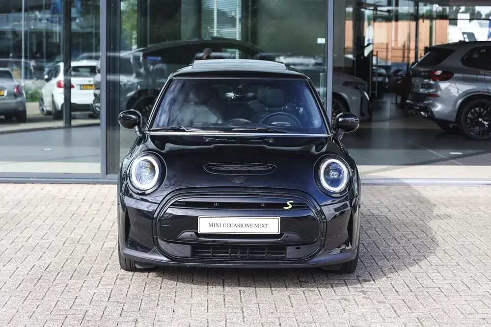 Mini Electric Yours uit 2023, foto 6