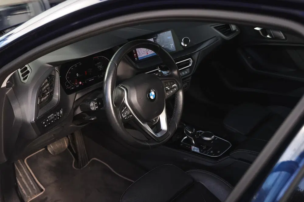 BMW 1-serie 118i High Executive Sport Line Automaat uit 2020, foto 10