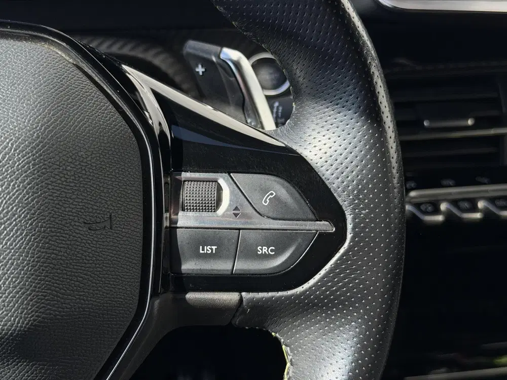 Peugeot 2008 1.2 PureTech GT uit 2022, foto 13