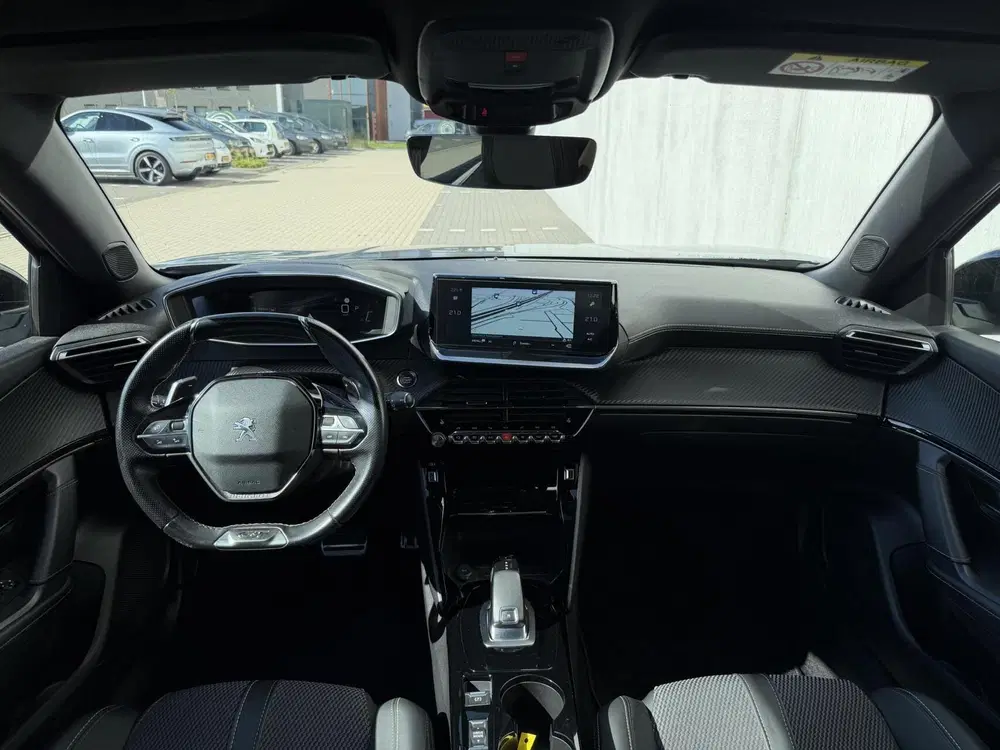 Peugeot 2008 1.2 PureTech GT uit 2022, foto 2