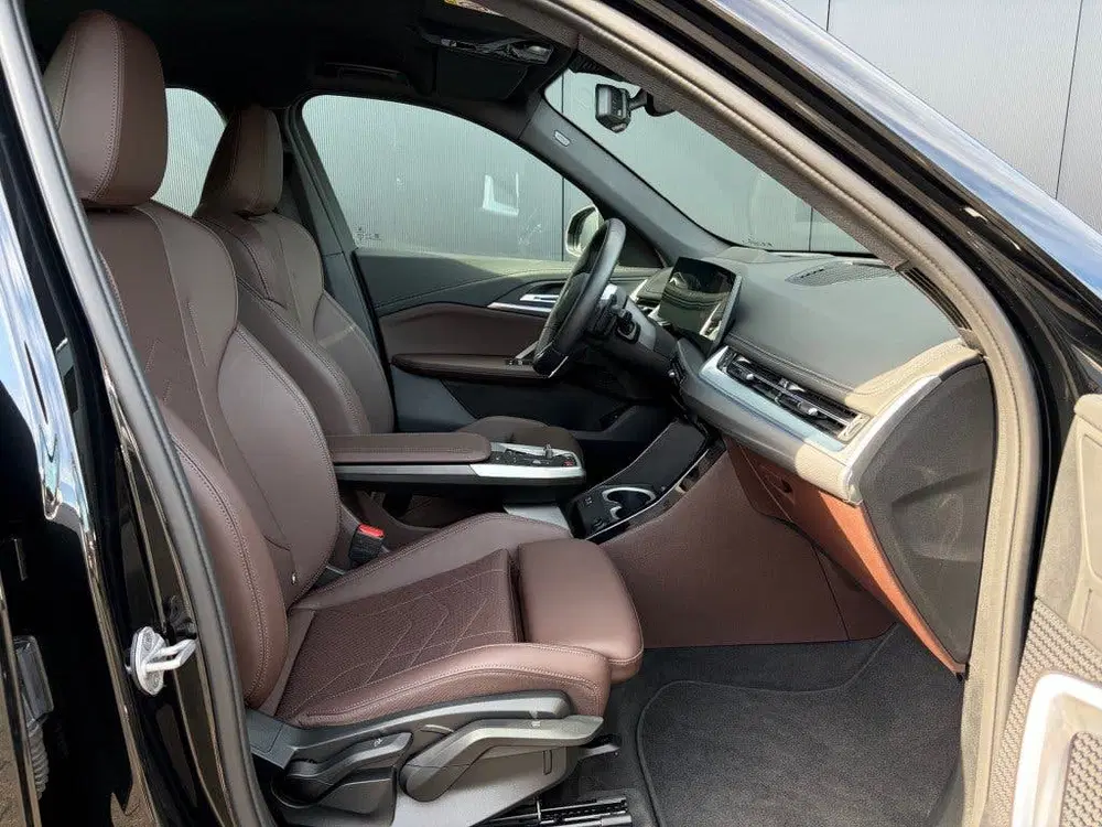 BMW X1 xDrive25e M Sport ACC HUD 360-Camera Leder uit 2025, foto 3