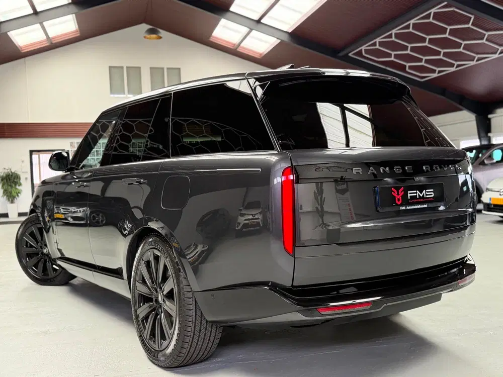 Land Rover Range Rover 3.0 P460e HSE PHEV CarPlay Luchtverin uit 2025, foto 2