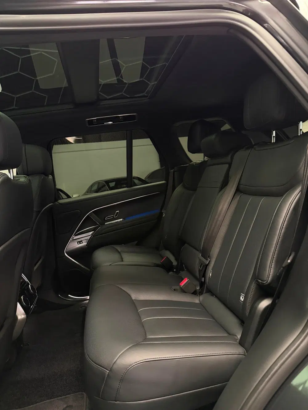 Land Rover Range Rover 3.0 P460e HSE PHEV CarPlay Luchtverin uit 2025, foto 5