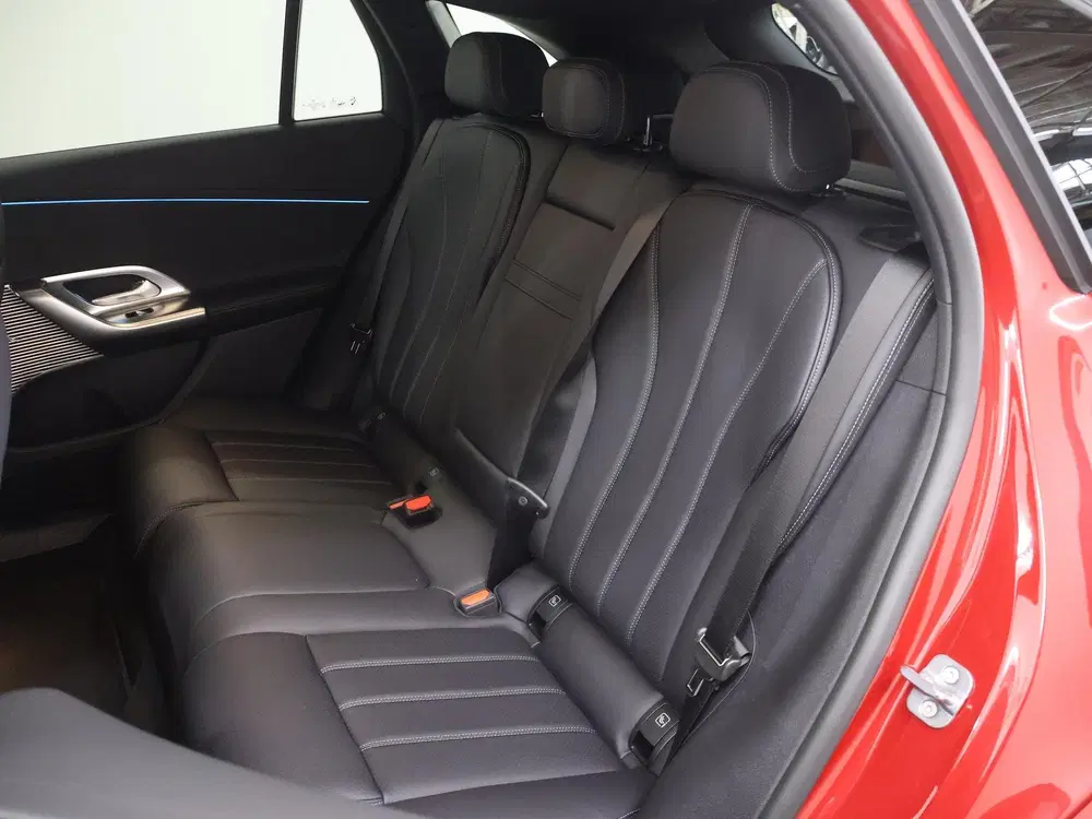 Mercedes-Benz GLC 400 4MATIC Launch Edition 94 kWh uit 2026, foto 11