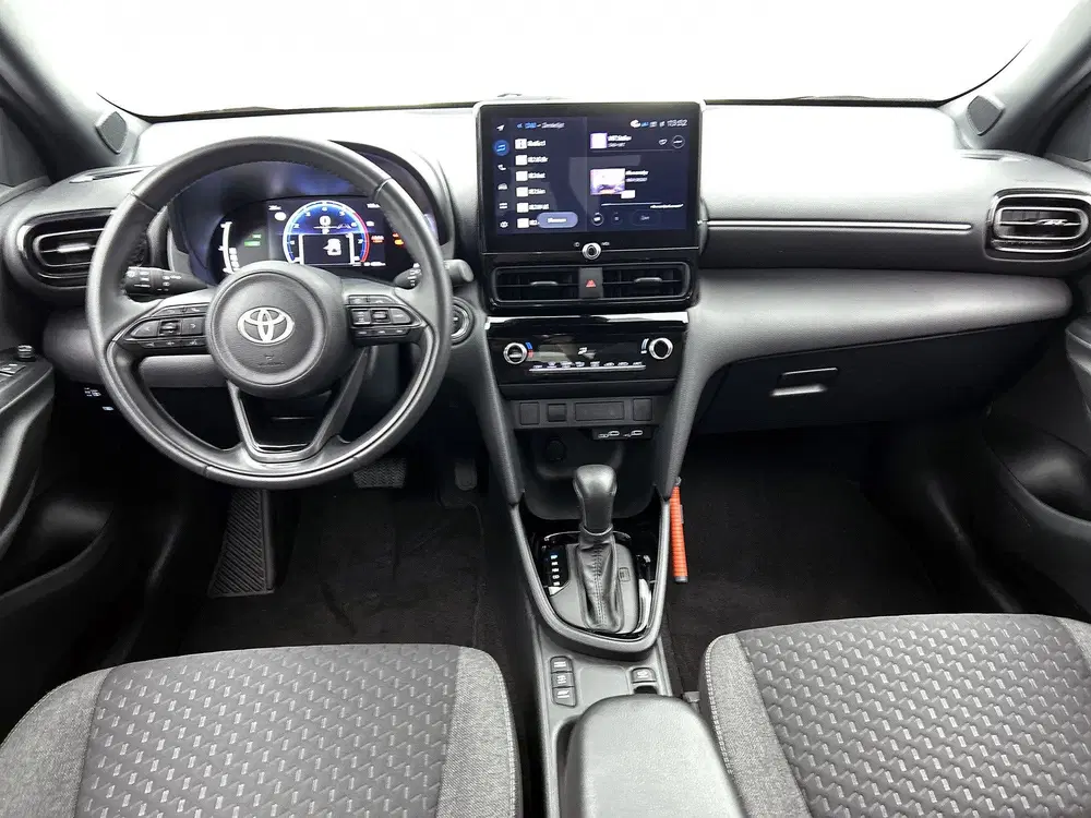 Toyota Yaris Cross 1.5 Hybrid 115 First Edition uit 2025, foto 4