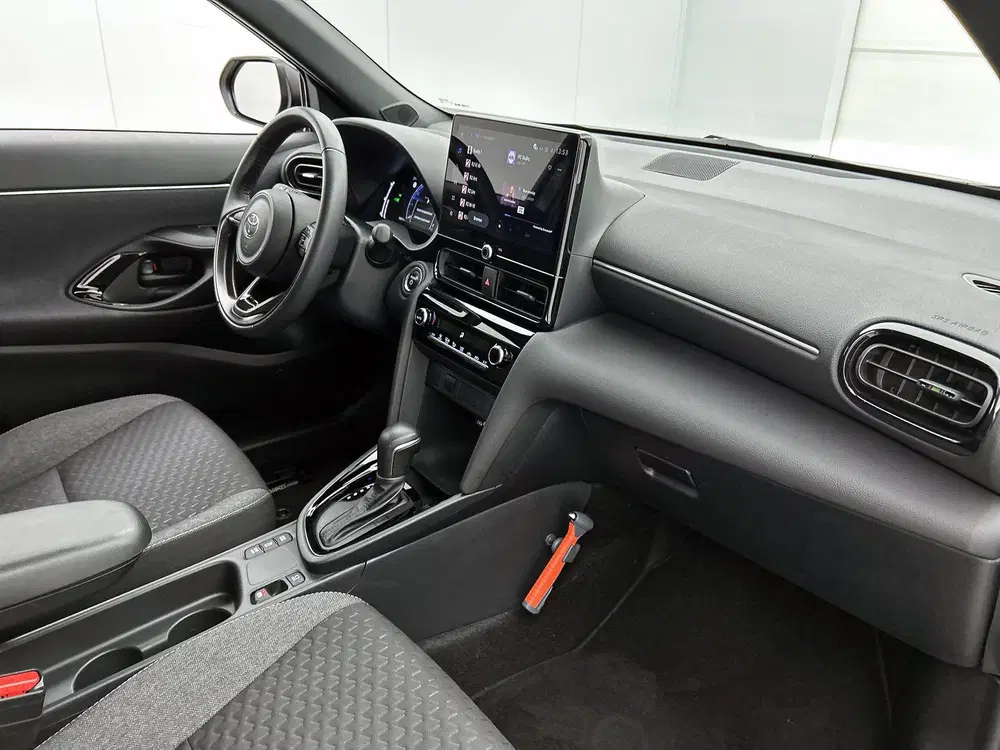 Toyota Yaris Cross 1.5 Hybrid 115 First Edition uit 2025, foto 6