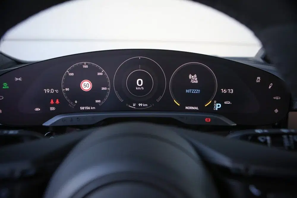 Porsche Taycan Sport Turismo GTS 93 uit 2022, foto 4