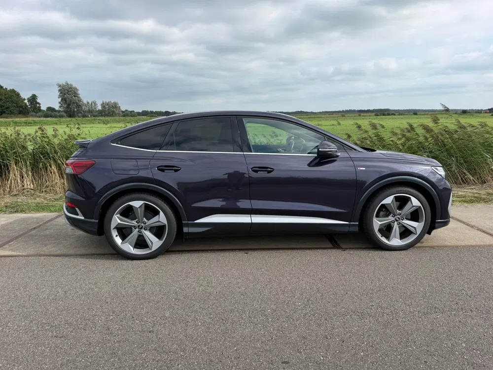 Audi Q4 e-tron Q4 e-tron 50 Quattro Sportsback 77kWh 299p uit 2021, foto 2