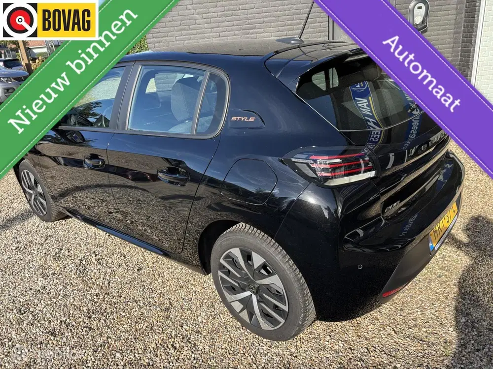 Peugeot 208 1.2 Hybrid 110 e-DCS6 Style Carplay Androi uit 2025, foto 3