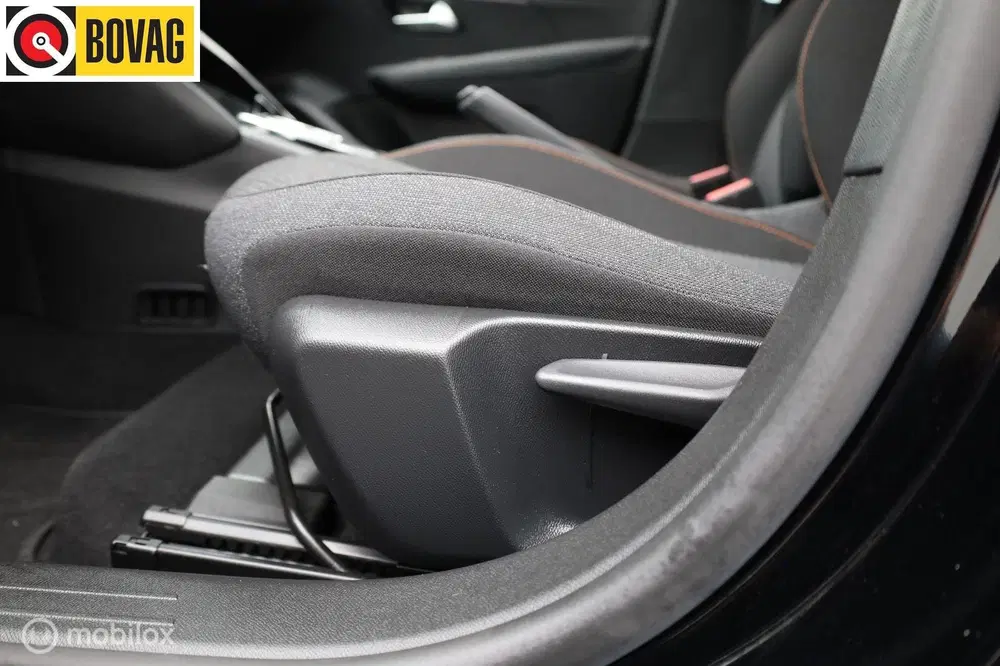 Peugeot 208 1.2 Hybrid 110 e-DCS6 Style Carplay Androi uit 2025, foto 7