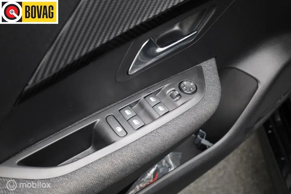 Peugeot 208 1.2 Hybrid 110 e-DCS6 Style Carplay Androi uit 2025, foto 8