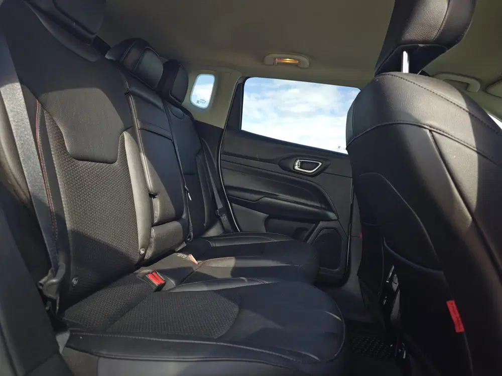 Jeep Compass 4xe 240 Plug-in Hybrid Electric Trailhawk uit 2023, foto 10