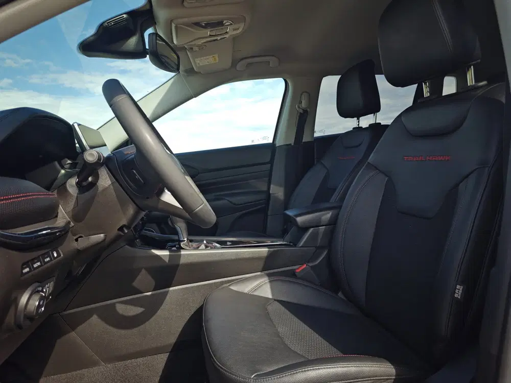 Jeep Compass 4xe 240 Plug-in Hybrid Electric Trailhawk uit 2023, foto 3