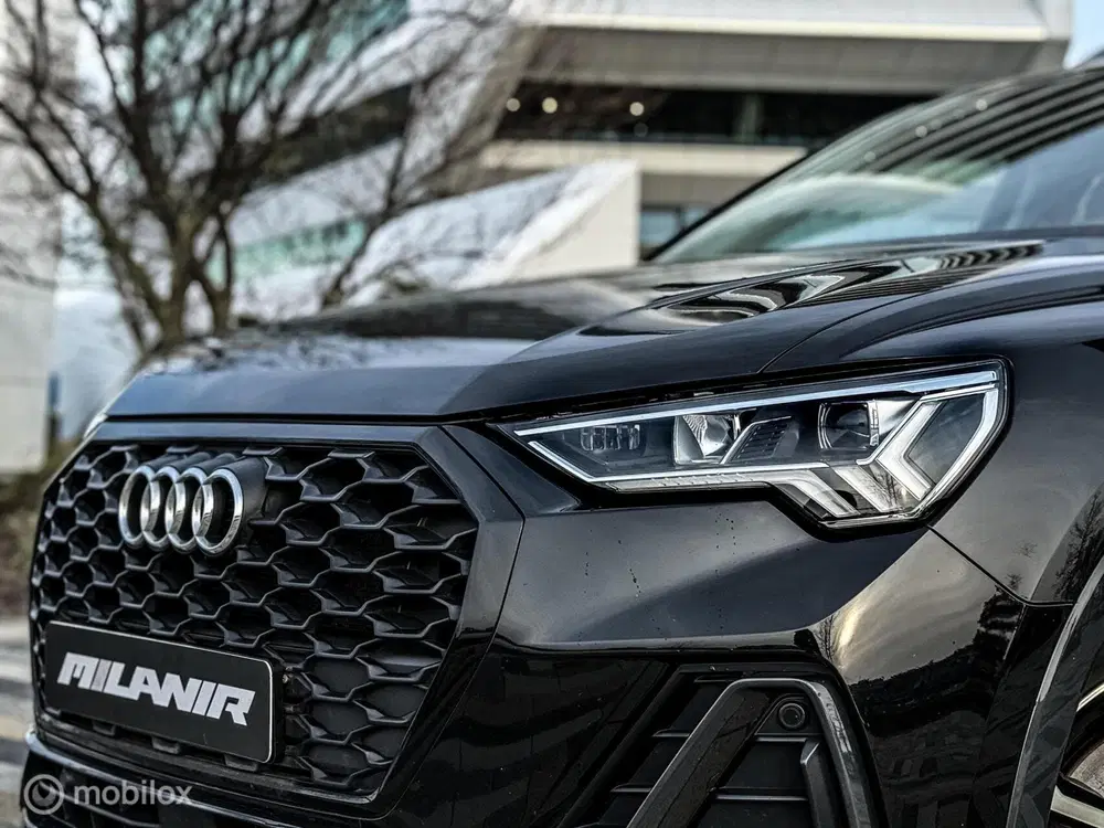 Audi Q3 45 TFSI e Blackstyle uit 2022, foto 5