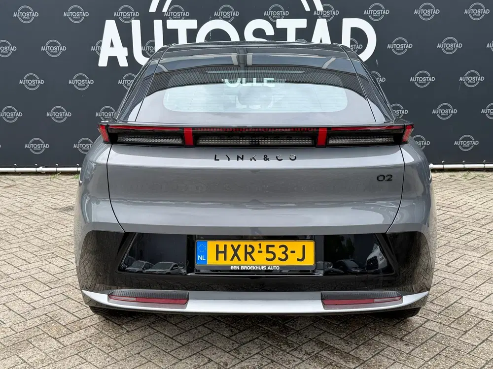 Lynk & Co 02 Core 66 kWh NL-Auto uit 2025, foto 4