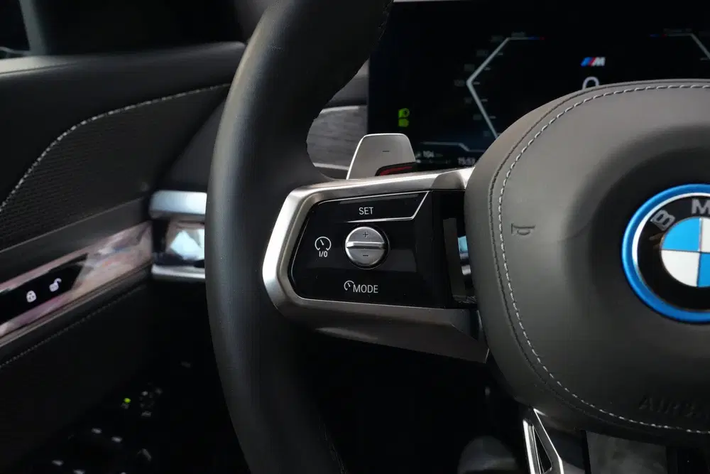 BMW 7-serie 7 Serie 750e xDrive M Sport uit 2024, foto 14