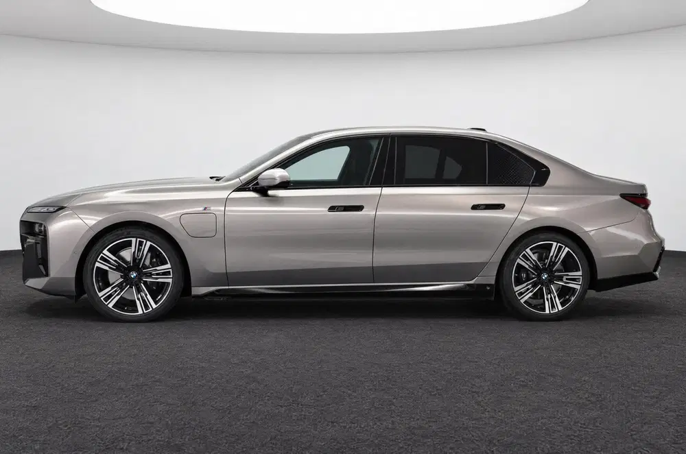BMW 7-serie 750e xDrive High Executive M Sport Automaa uit 2023, foto 2