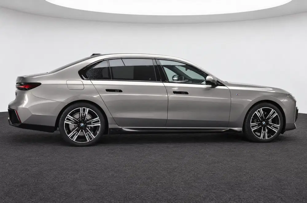 BMW 7-serie 750e xDrive High Executive M Sport Automaa uit 2023, foto 4