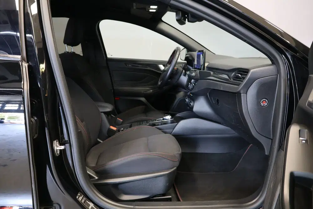 Ford Focus 1.5 EcoBoost ST Line uit 2019, foto 14