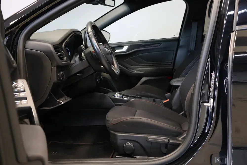 Ford Focus 1.5 EcoBoost ST Line uit 2019, foto 15