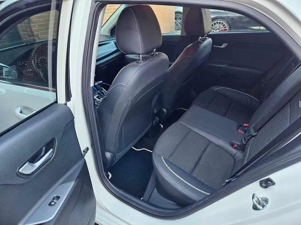 Kia Rio 1.0 TGDI DynamicPlusLine 2019 uit 2019, foto 7