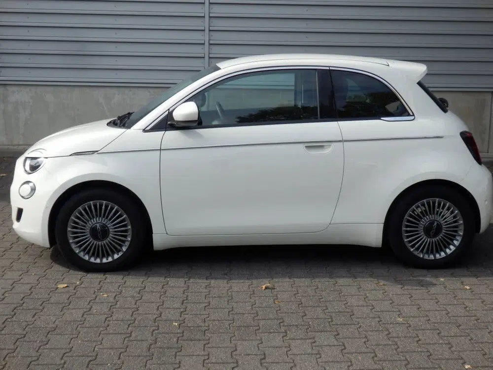 Fiat 500e Icon 42 kWh uit 2023, foto 2