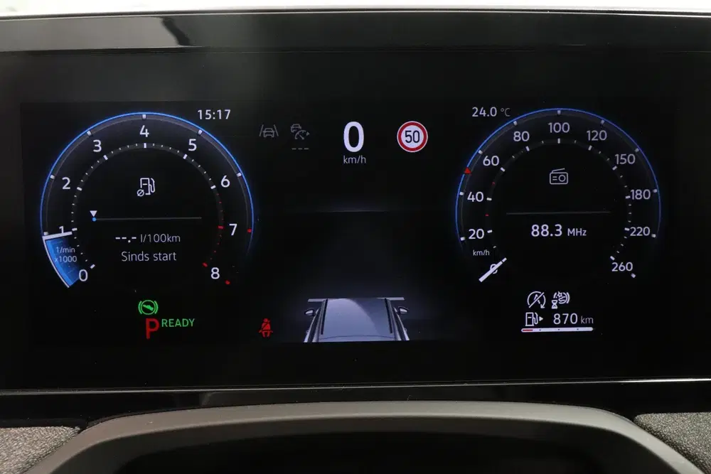 Volkswagen Passat 1.5 eTSI Business uit 2024, foto 4