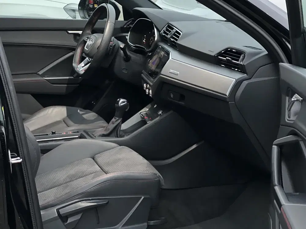 Audi Q3 45 TFSI e 3 x S-Line uit 2023, foto 9