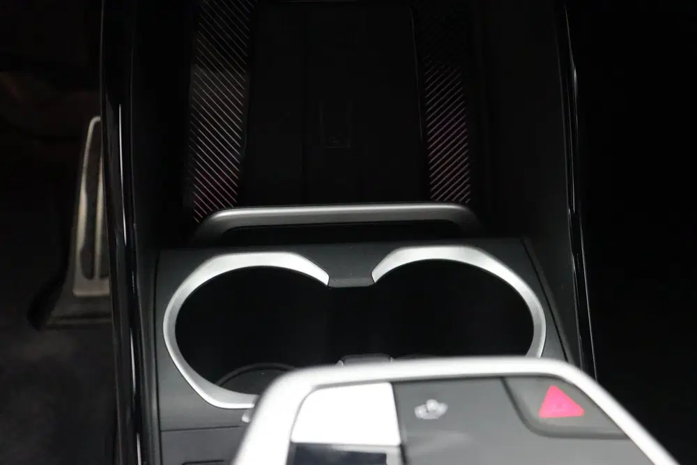 BMW iX2 eDrive20 M Sport uit 2025, foto 13