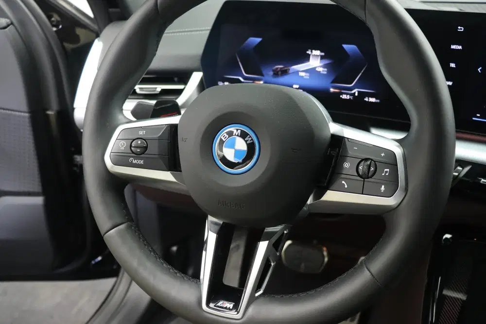 BMW iX2 eDrive20 M Sport uit 2025, foto 14