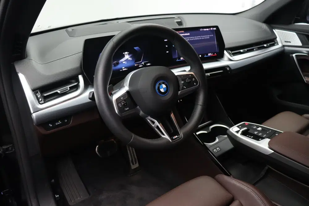 BMW iX2 eDrive20 M Sport uit 2025, foto 6
