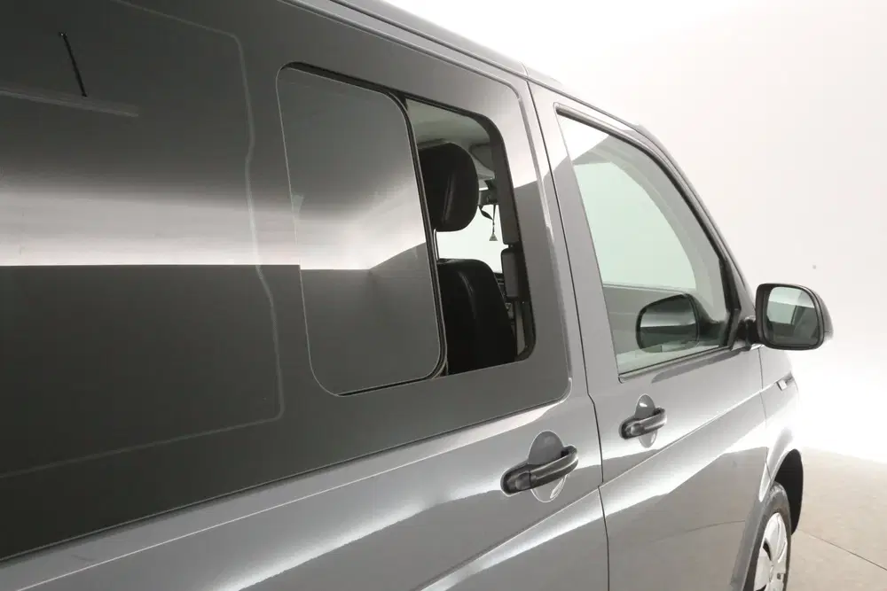 Volkswagen Transporter 2.0 TDI L2H1 uit 2022, foto 14