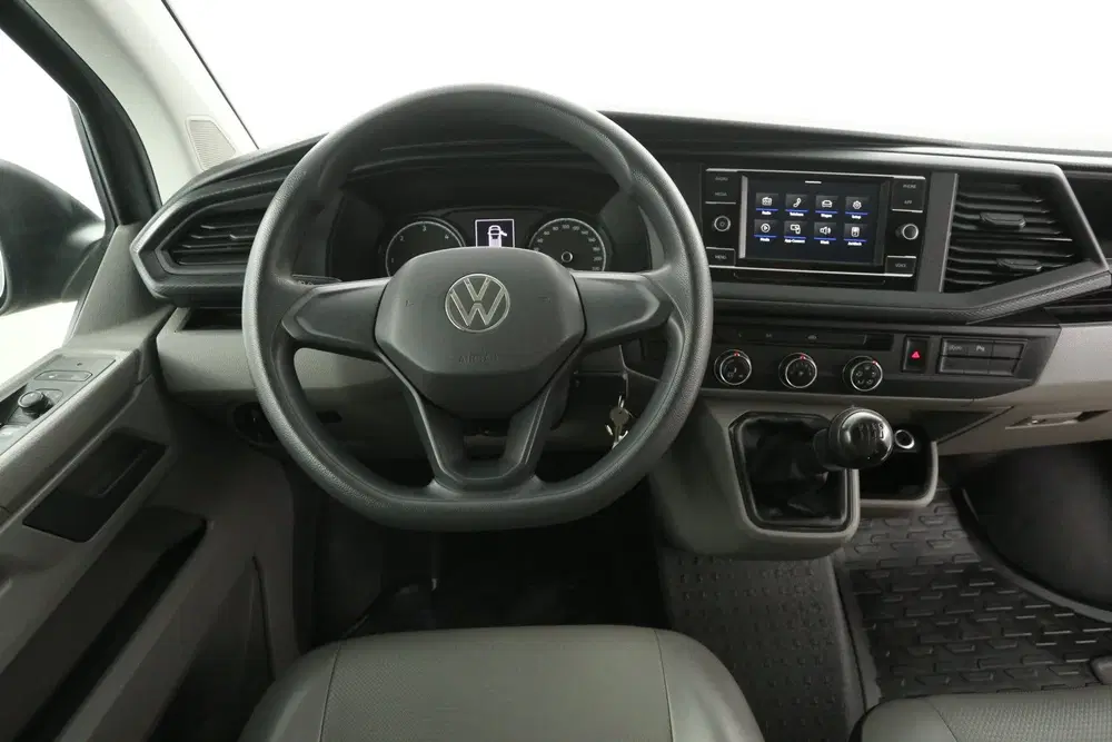 Volkswagen Transporter 2.0 TDI L2H1 uit 2022, foto 2