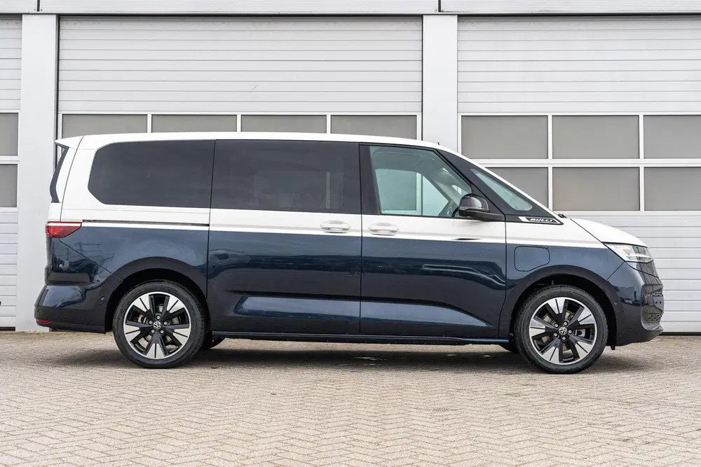 Volkswagen Multivan 1.5 eHybrid 245pk L2 Bulli Edition uit 2026, foto 3