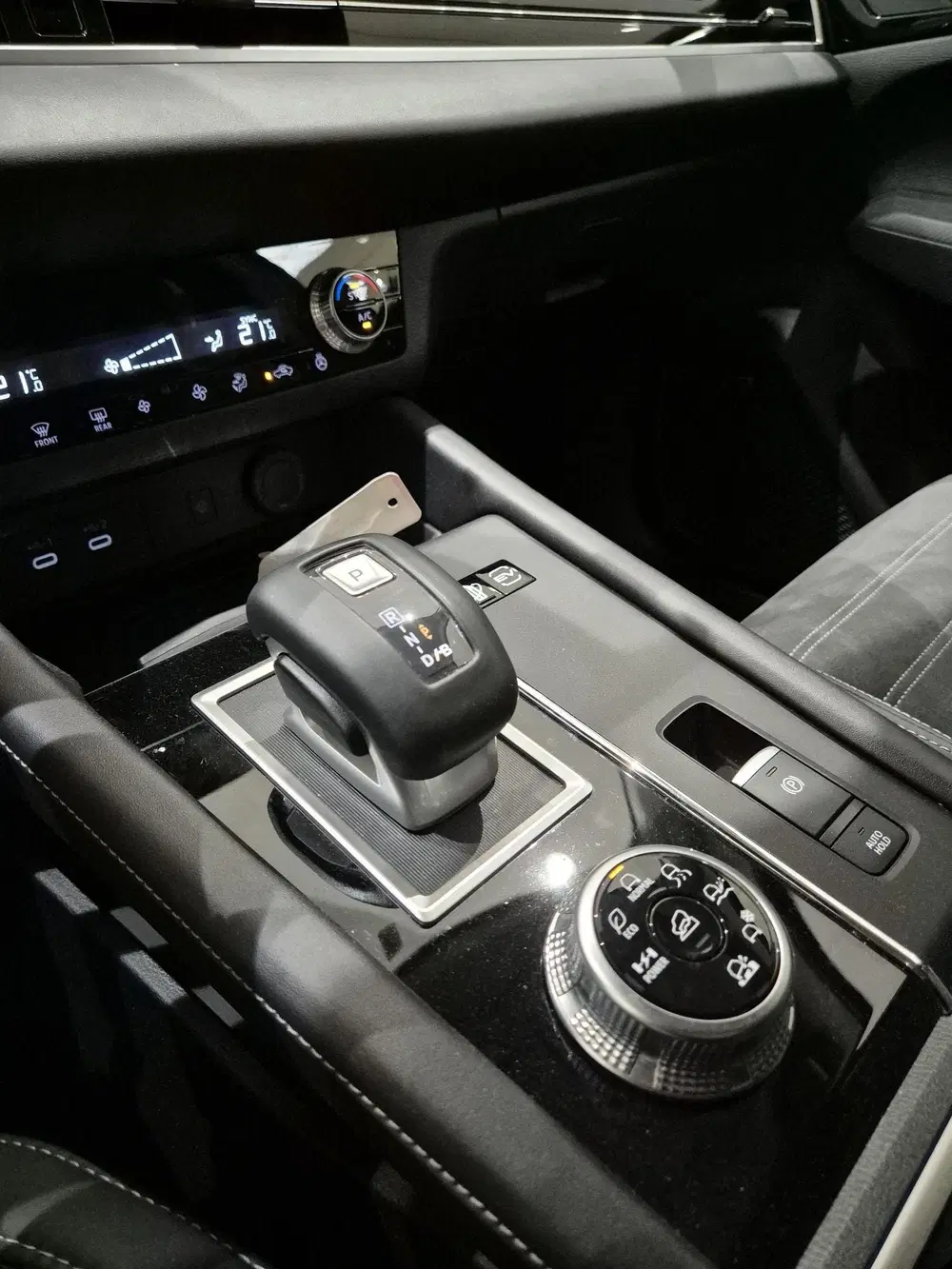 Mitsubishi Outlander 2.4 PHEV Business Edition uit 2025, foto 15