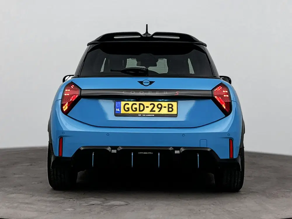 Mini Hatchback Cooper S Automaat uit 2024, foto 3