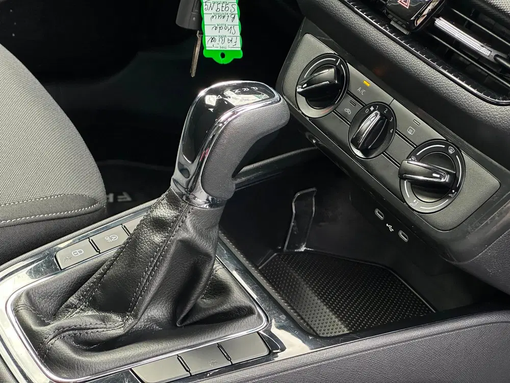 Skoda Fabia 1.0 TSI Ambition uit 2023, foto 13